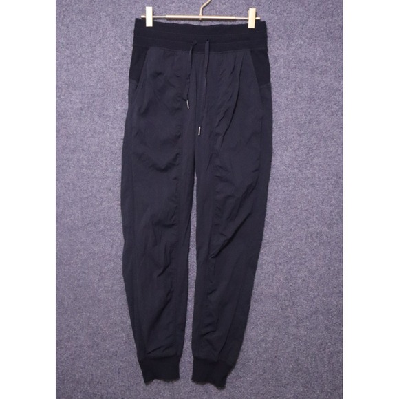 lululemon athletica Pants - Lululemon Dance Studio Jogger Women 4 Black Everyday Athleisure Performance EUC